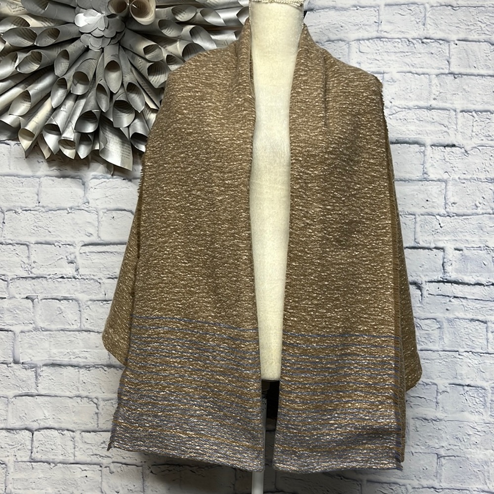 NWT-Universal Thread Light Brown Poncho